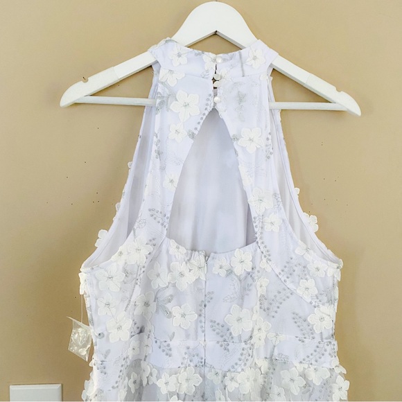 PLUS Arula NEW Caledonia White & Silver Floral Embroidered Appliqué Dress 1X/2X - Picture 8 of 10